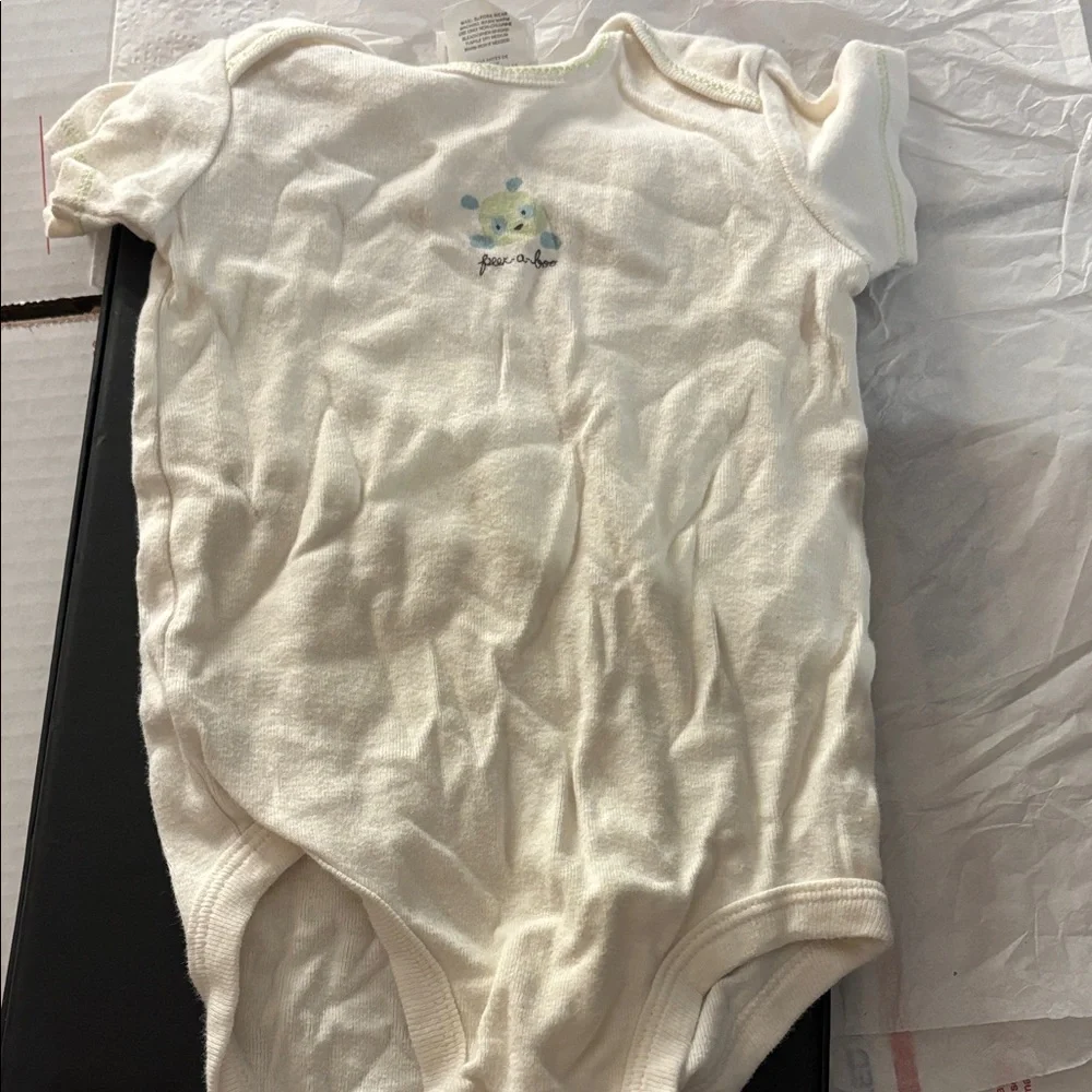 Carter's Baby Bodysuit 3-6 months